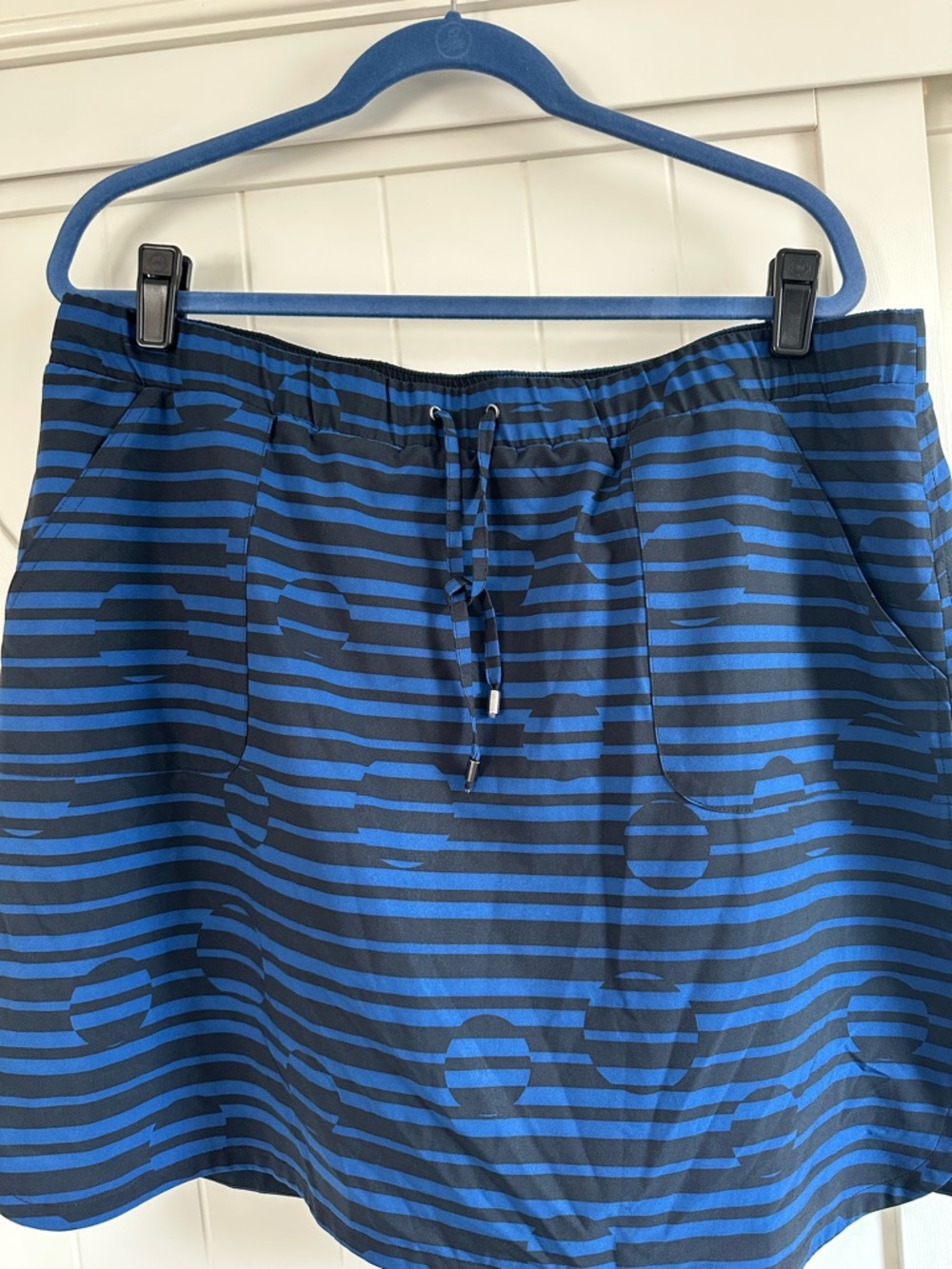 Chico’s Zenergy XL 16 Blue Black Athletic Skort Built-In Shorts Size 3 Pockets - Picture 2 of 6